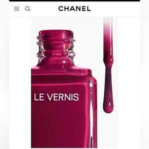 Chanel Le Vernis Nail Polish in 761 Vibration new no box